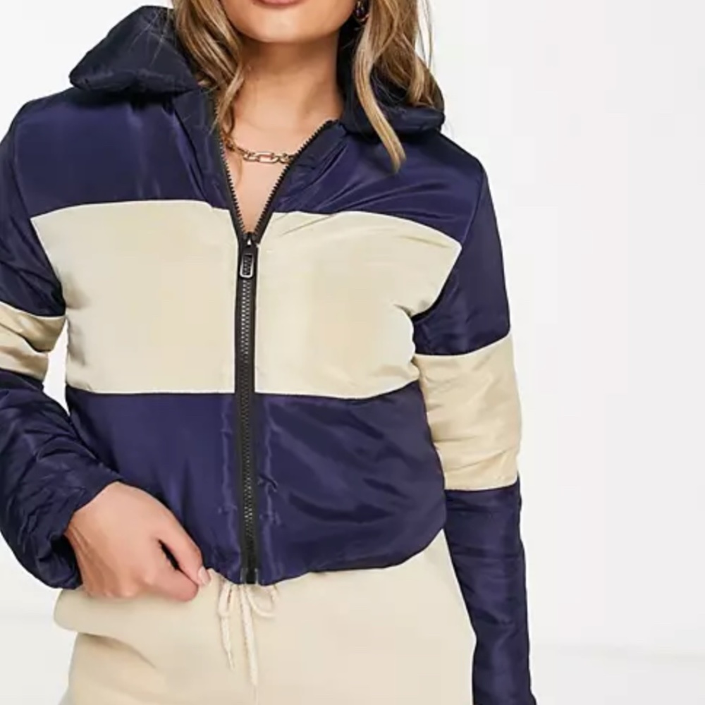 I Saw it First cropped puffer jacket  - NWT (L)